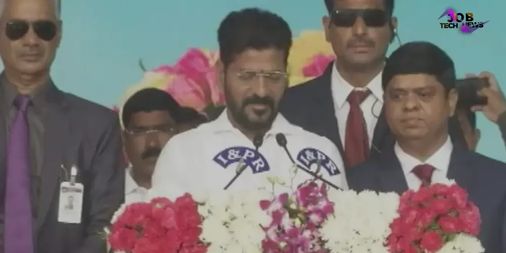 Revanth Reddy Makes Oath As Telangana Chief Minister, Gandhis In front of an audience